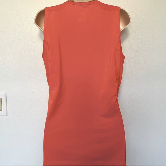 NIKE PRO ACTIVEWEAR JERSEY TANK SIZE M ORANGE WITH GRAY TRIM SLEEVELESS - Picture 7 of 7
